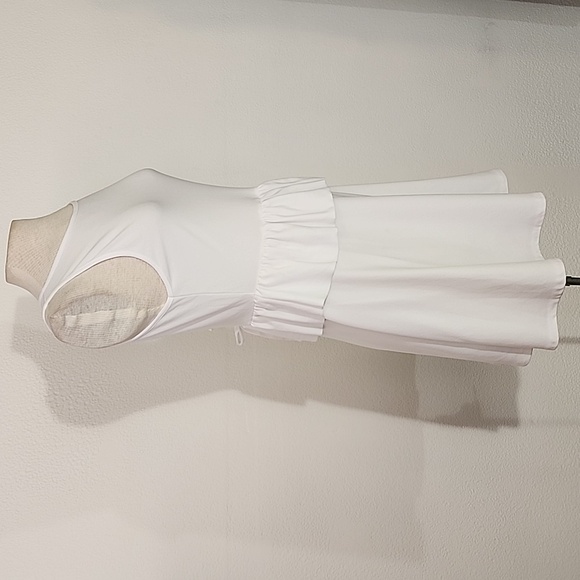 Boohoo Dress Open Back Tieback Tierd White Size 10 - Picture 3 of 9